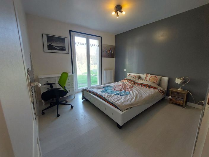 Image No.6-5 Bed House for sale