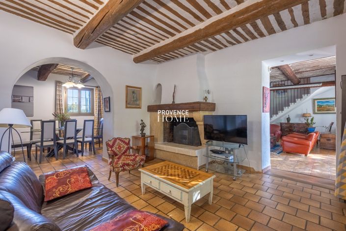 Image No.6-5 Bed House for sale