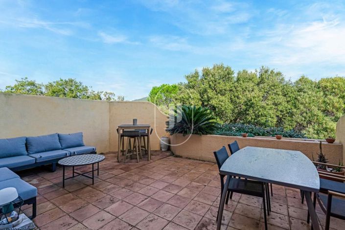 Image No.2-Appartement de 3 chambres à vendre à Grimaud