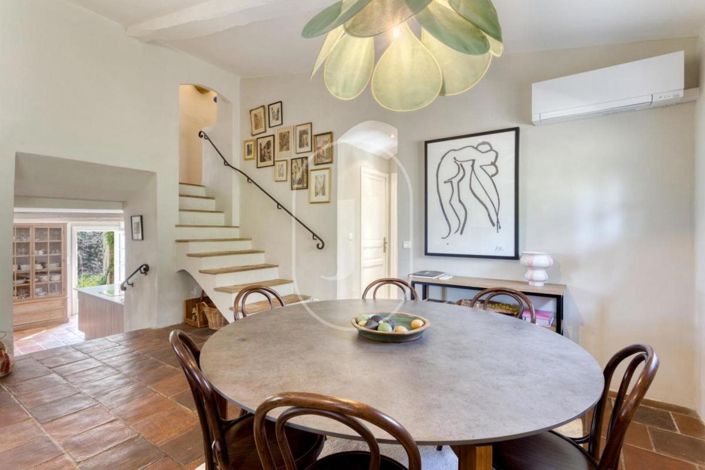 Image No.6-3 Bed House for sale