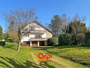 1 - Montluçon, House