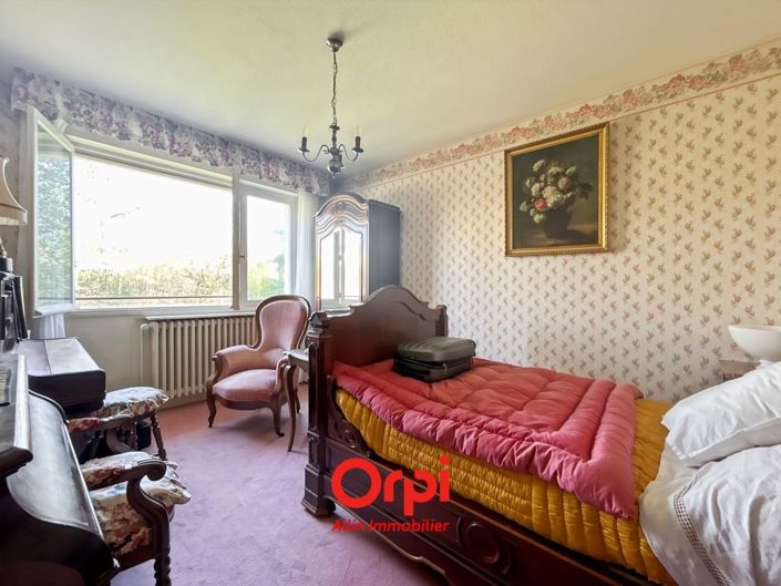 Image No.17-6 Bed House for sale