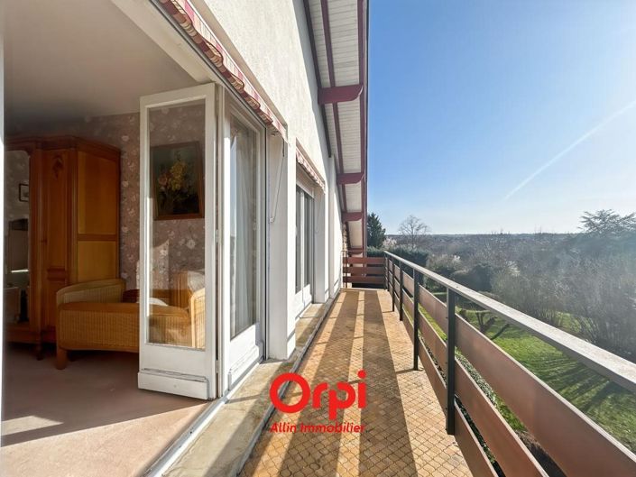 Image No.18-6 Bed House for sale