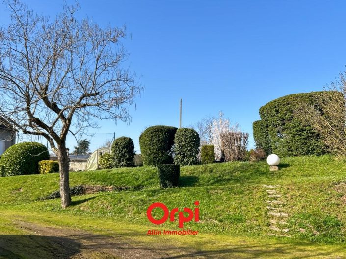 Image No.25-6 Bed House for sale