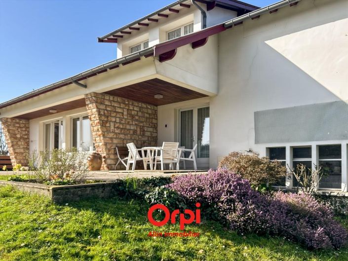 Image No.3-6 Bed House for sale