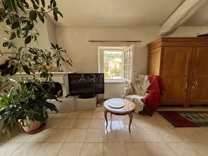 Image No.6-2 Bed House for sale