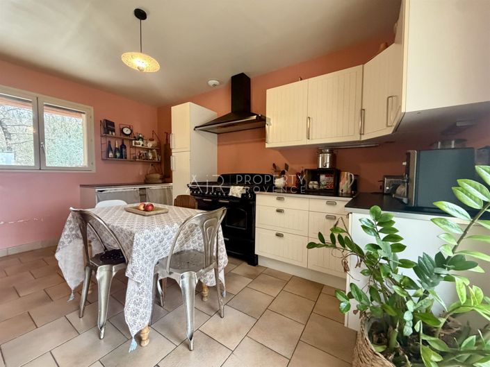 Image No.13-4 Bed House for sale