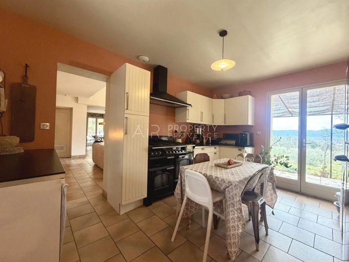 Image No.14-4 Bed House for sale