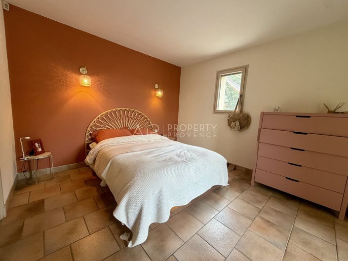 Image No.16-4 Bed House for sale