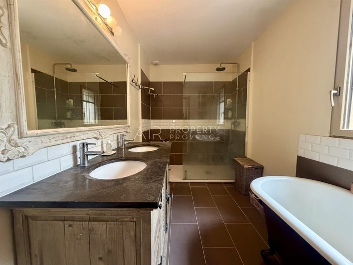 Image No.20-4 Bed House for sale