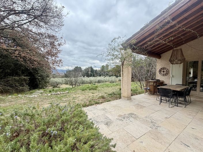 Image No.25-4 Bed House for sale