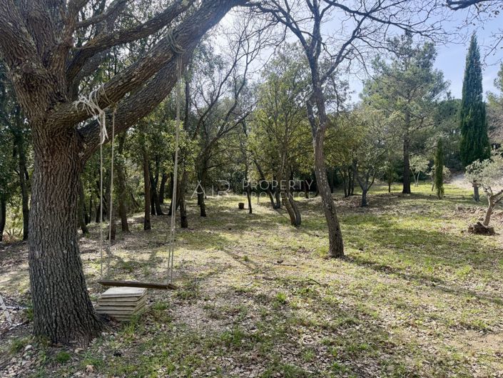 Image No.30-4 Bed House for sale