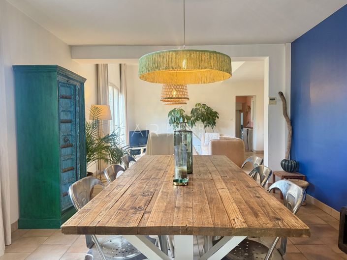 Image No.7-4 Bed House for sale