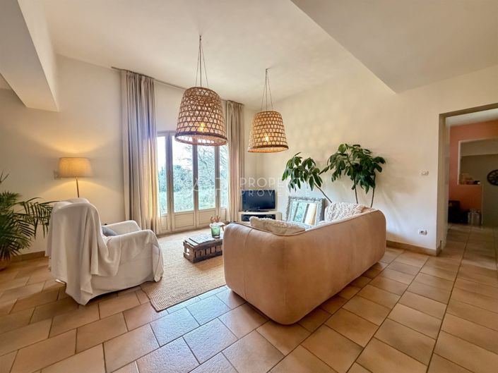 Image No.9-4 Bed House for sale