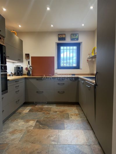 Image No.15-5 Bed House for sale