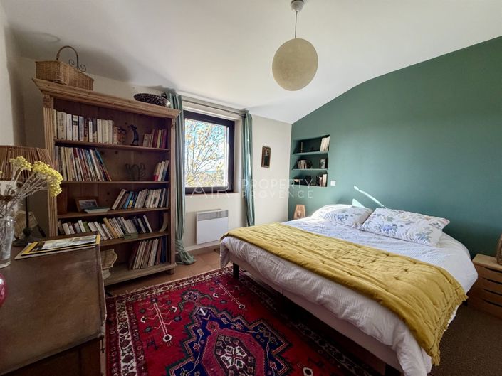 Image No.18-5 Bed House for sale