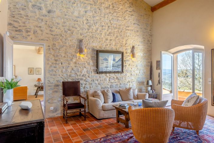 Image No.16-5 Bed House for sale