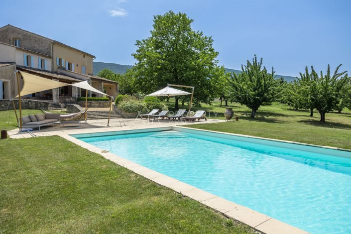 Image No.6-5 Bed House for sale