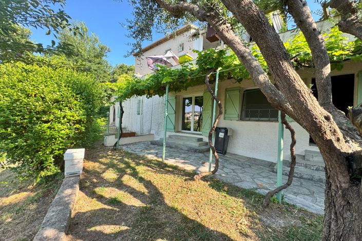 Image No.2-Maison de 5 chambres à vendre à La Roquette-sur-Siagne