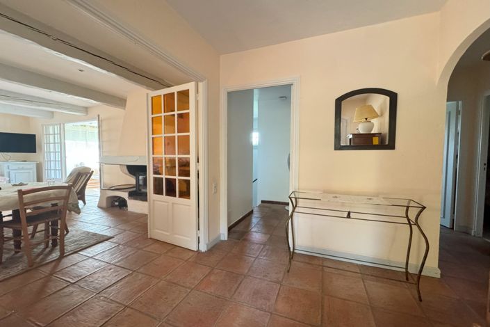 Image No.7-Maison de 5 chambres à vendre à La Roquette-sur-Siagne