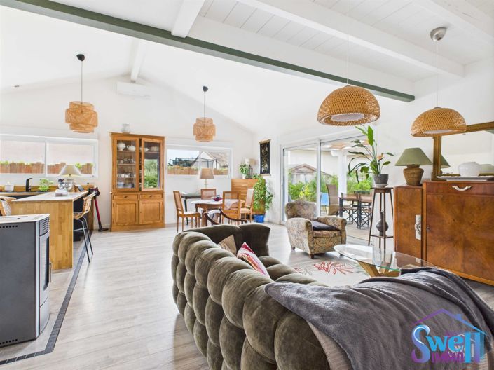 Image No.3-Maison de 2 chambres à vendre à Azur