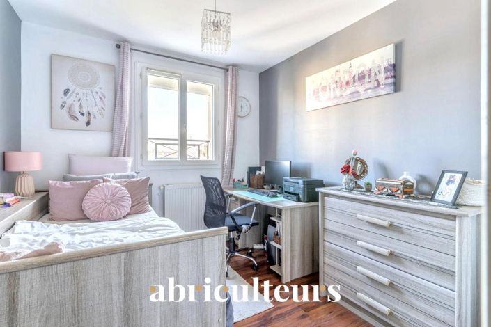 Image No.9-4 Bed House for sale