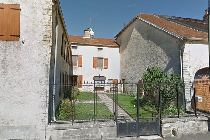 Image No.2-Maison de 3 chambres à vendre à Franche-Comté