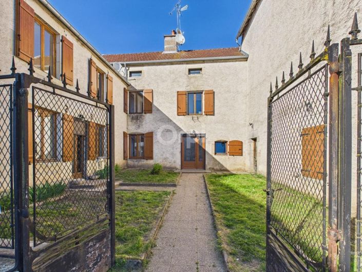 Image No.3-Maison de 3 chambres à vendre à Franche-Comté
