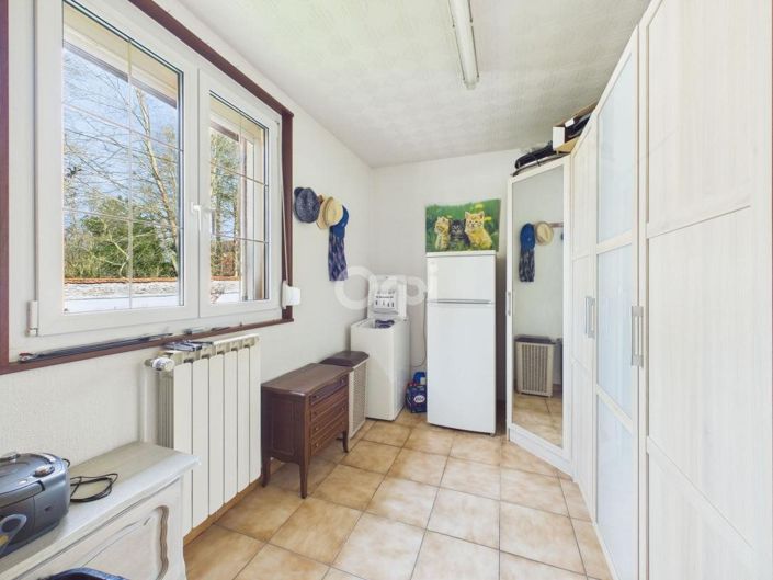 Image No.16-5 Bed House for sale