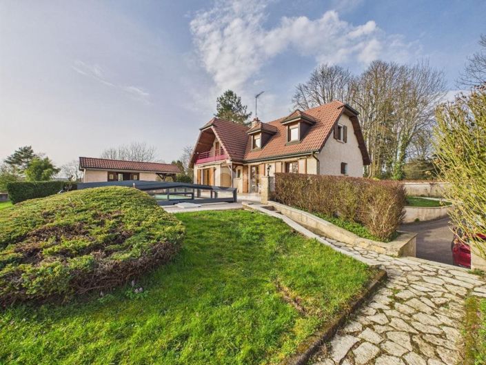 Image No.3-5 Bed House for sale