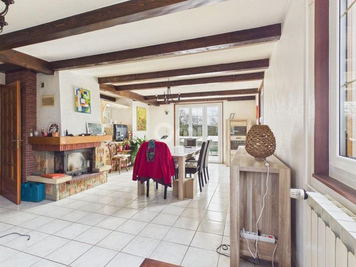 Image No.6-5 Bed House for sale