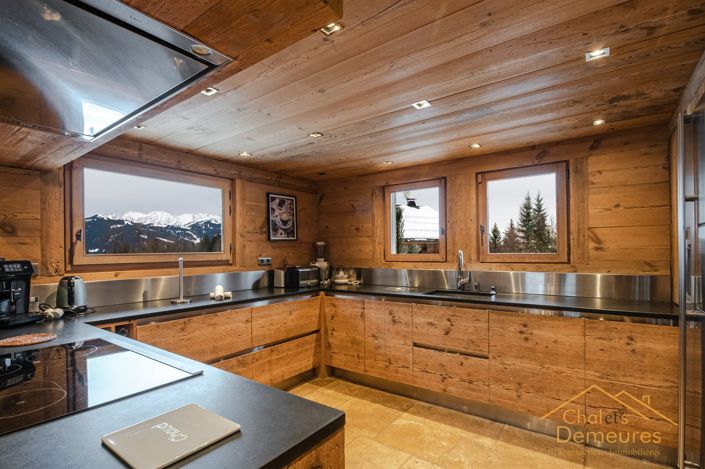 Image No.4-6 Bed House for sale