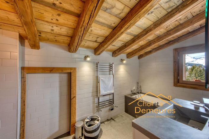 Image No.18-6 Bed House for sale