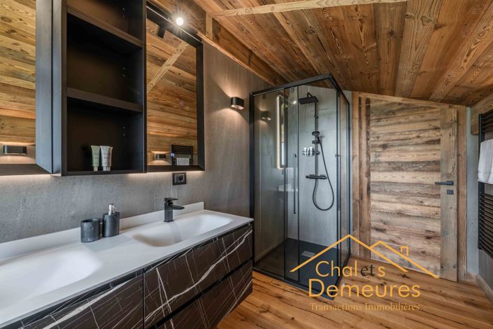 Image No.21-5 Bed House for sale