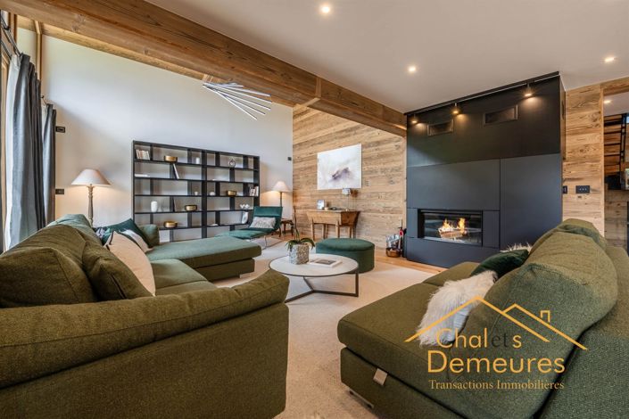 Image No.9-5 Bed House for sale