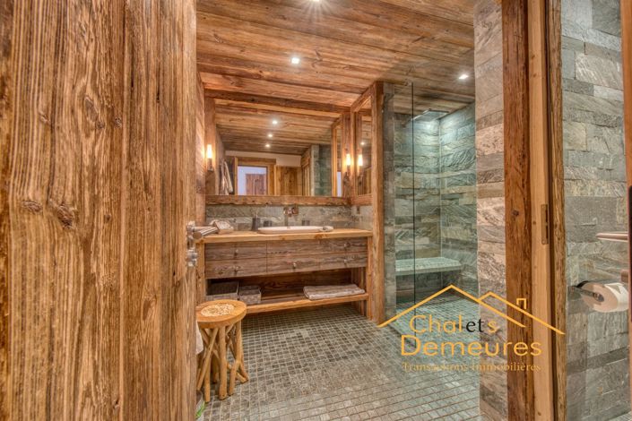 Image No.10-6 Bed House for sale