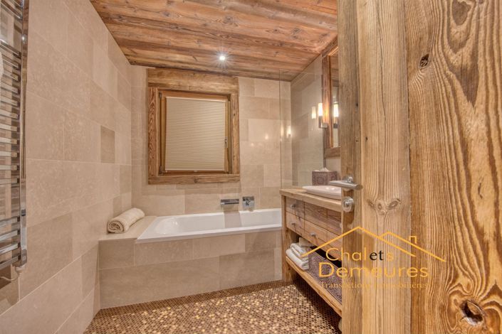 Image No.4-6 Bed House for sale