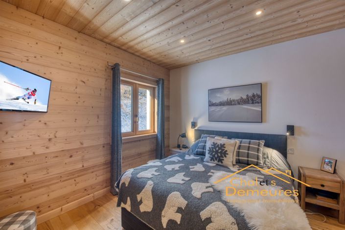 Image No.23-7 Bed House for sale