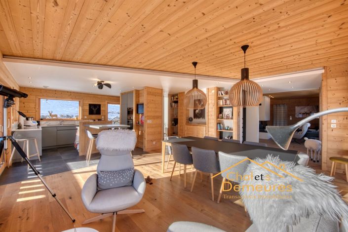 Image No.25-7 Bed House for sale