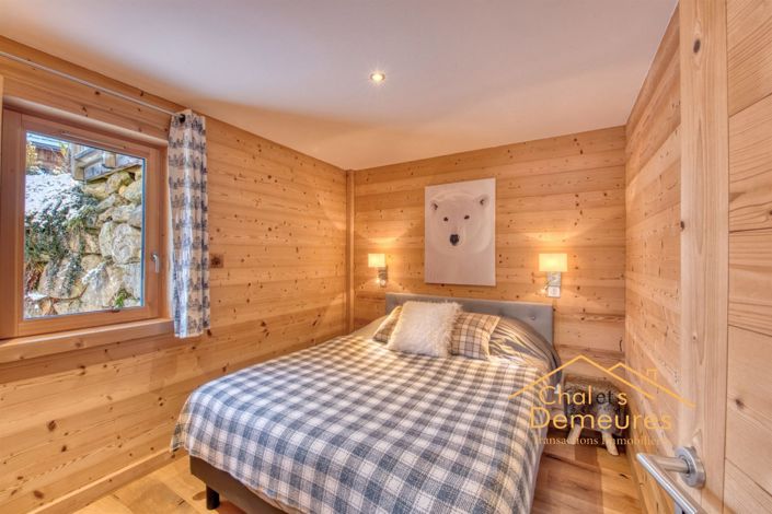 Image No.26-7 Bed House for sale