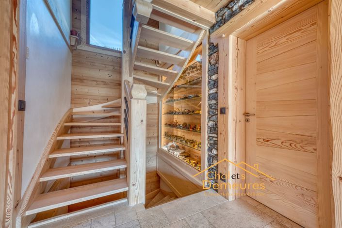 Image No.12-4 Bed House for sale