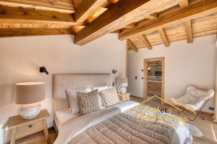 Image No.12-6 Bed House for sale