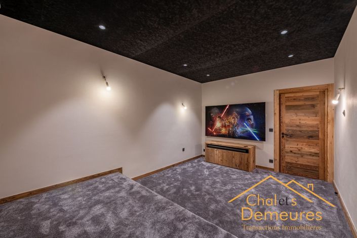 Image No.23-6 Bed House for sale