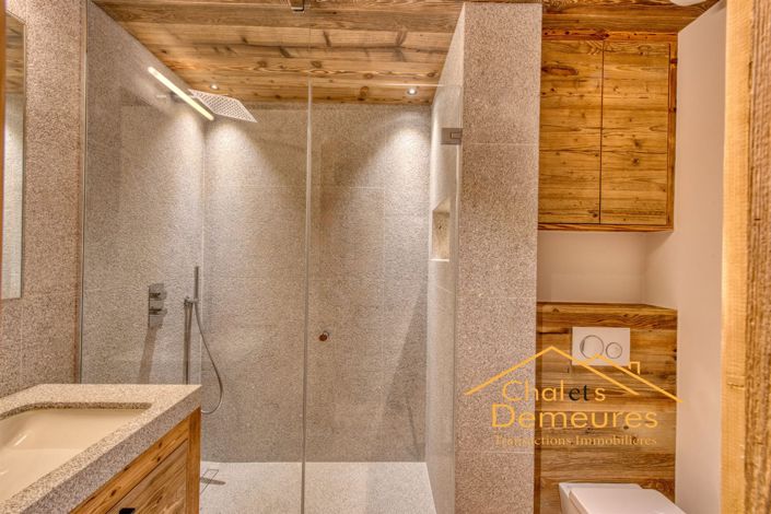 Image No.3-6 Bed House for sale