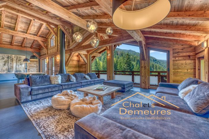 Image No.12-6 Bed House for sale