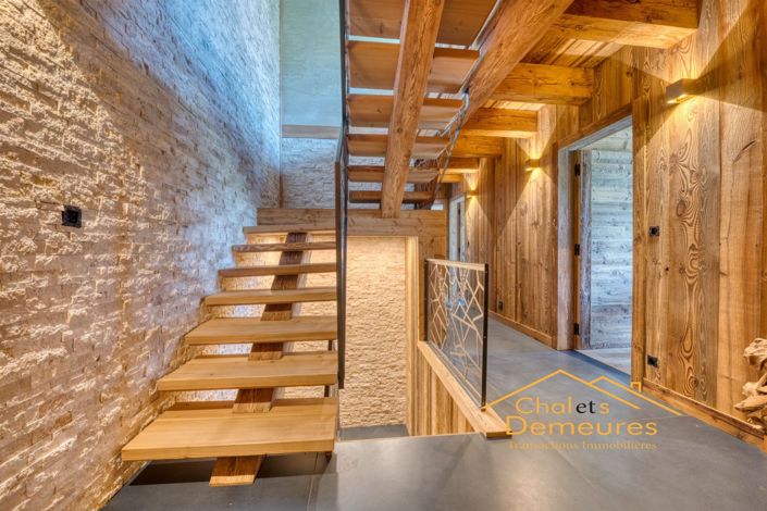 Image No.20-6 Bed House for sale