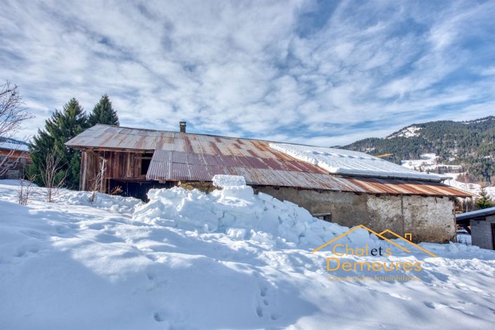 Image No.4-6 Bed House for sale