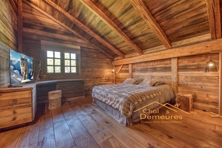 Image No.2-6 Bed House for sale