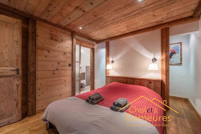 Image No.4-6 Bed House for sale