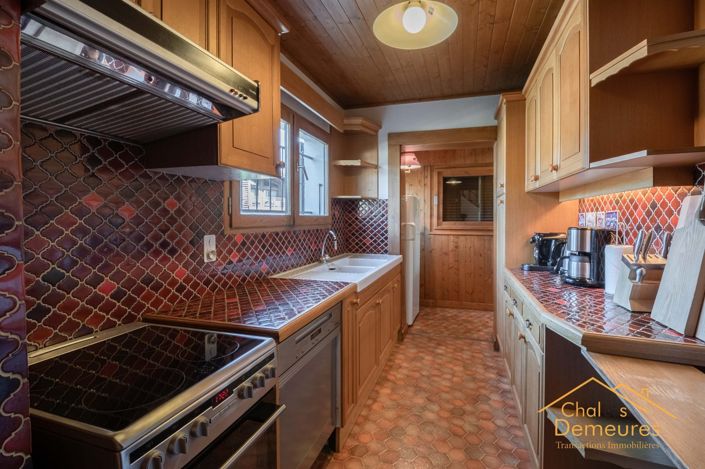 Image No.13-5 Bed House for sale